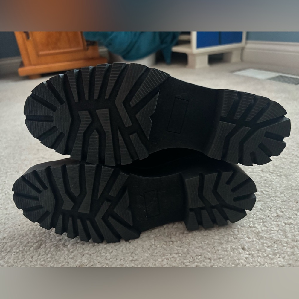 Super Cute Black Platform Booties! - image 4